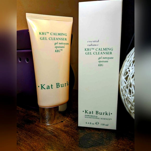 KAT BURKI KB5 CALMING GEL CLEANSER - Picture 6 of 13